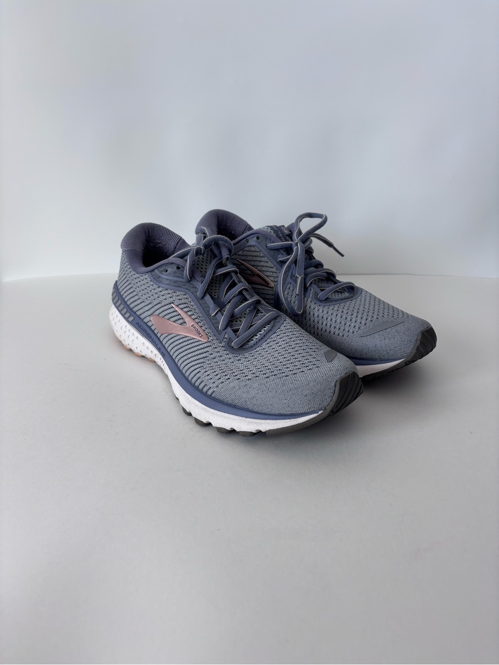 Brooks Adrenaline GTS 20 Running Shoes Sneakers Womens Size 10.5 Gray